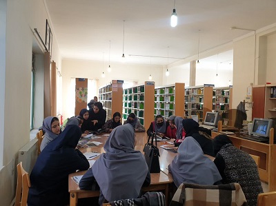 انجام تحقیقات کلاسی در کتابخانه