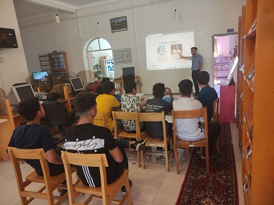 کارگاه آموزش عربی در کتابخانه گنج دانش